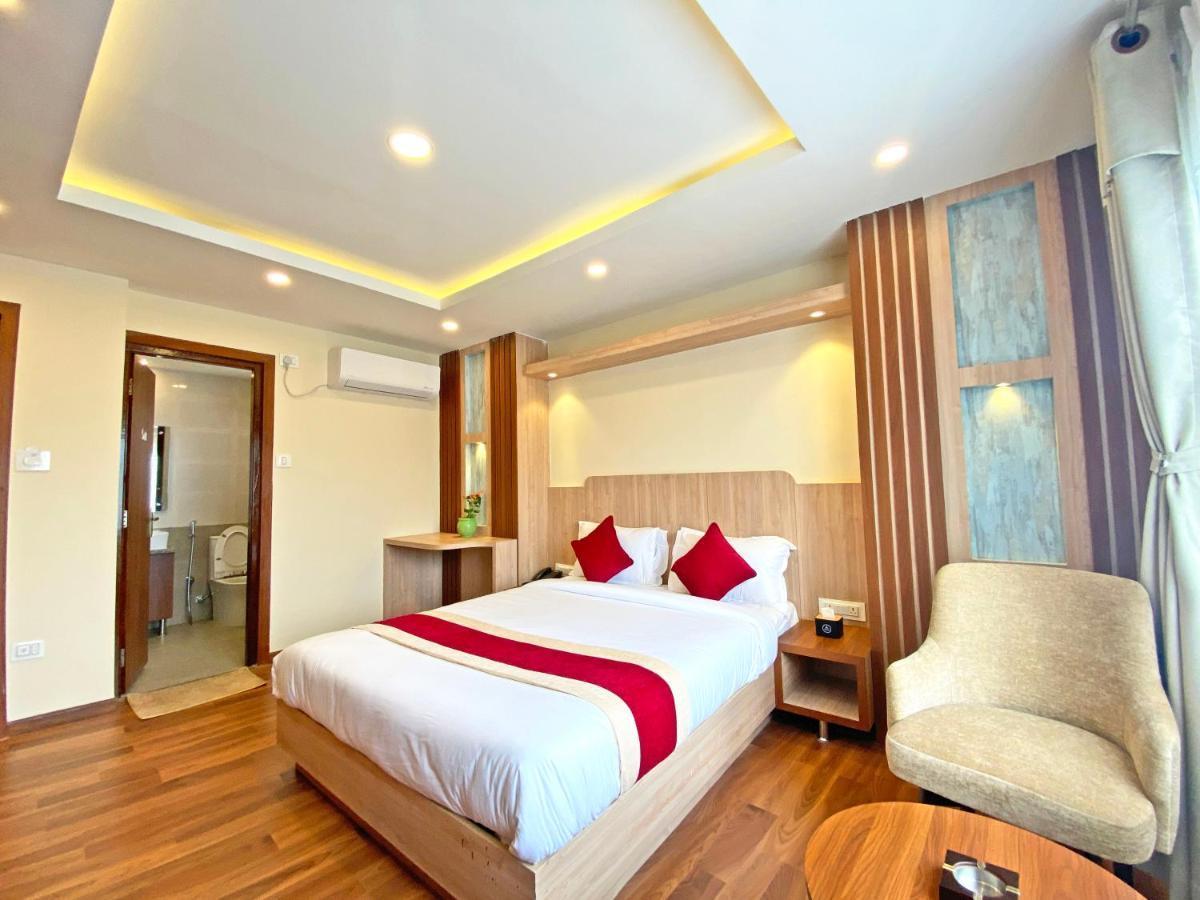 Hotel Nilakantha Pvt. Ltd Katmandu Zewnętrze zdjęcie