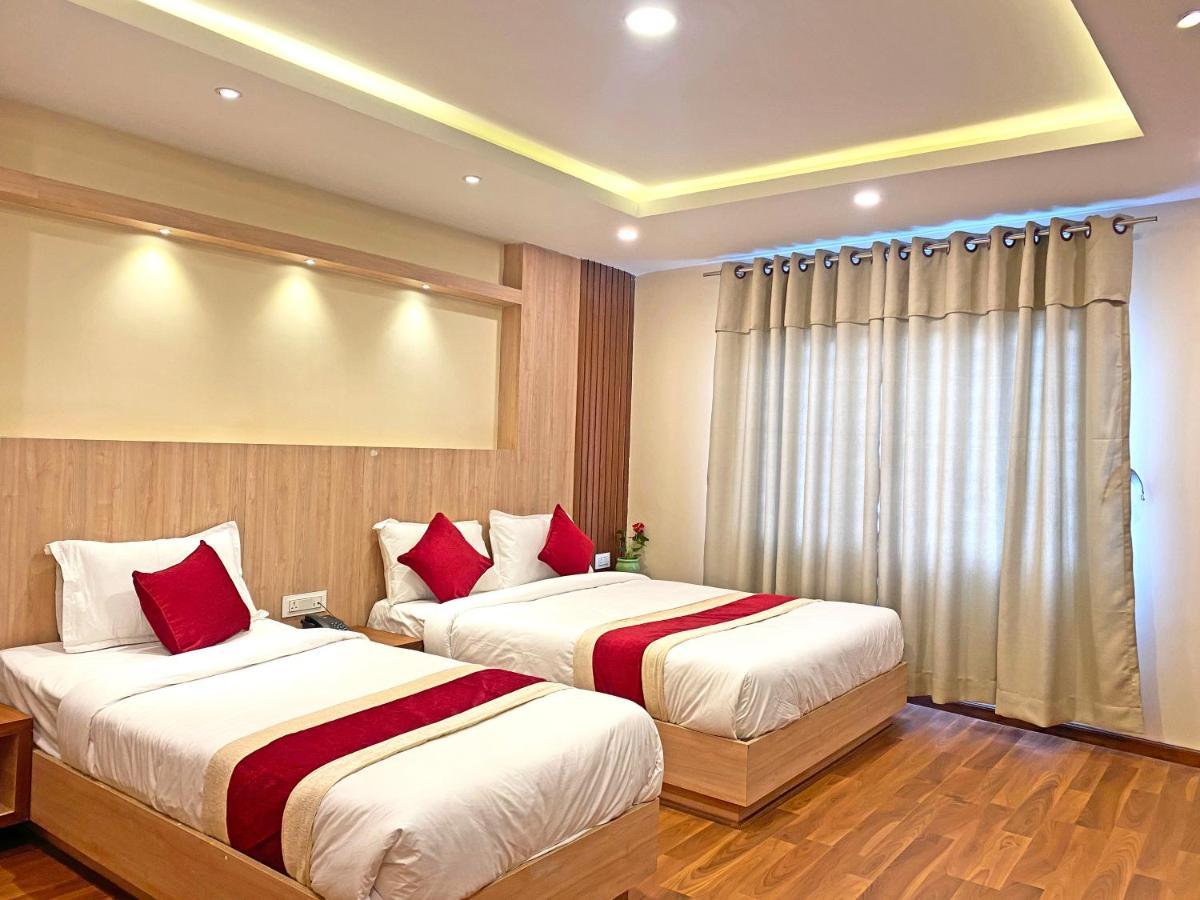 Hotel Nilakantha Pvt. Ltd Katmandu Zewnętrze zdjęcie